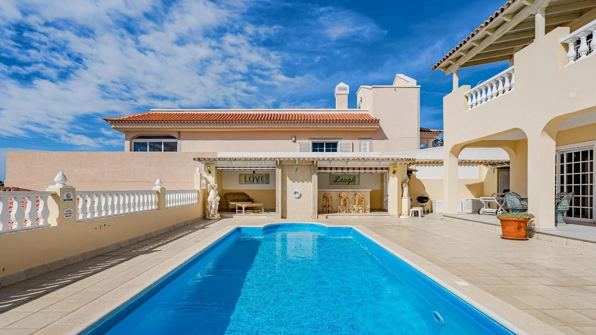 Villa El Yuka , Heated Pool 칼라오살바헤