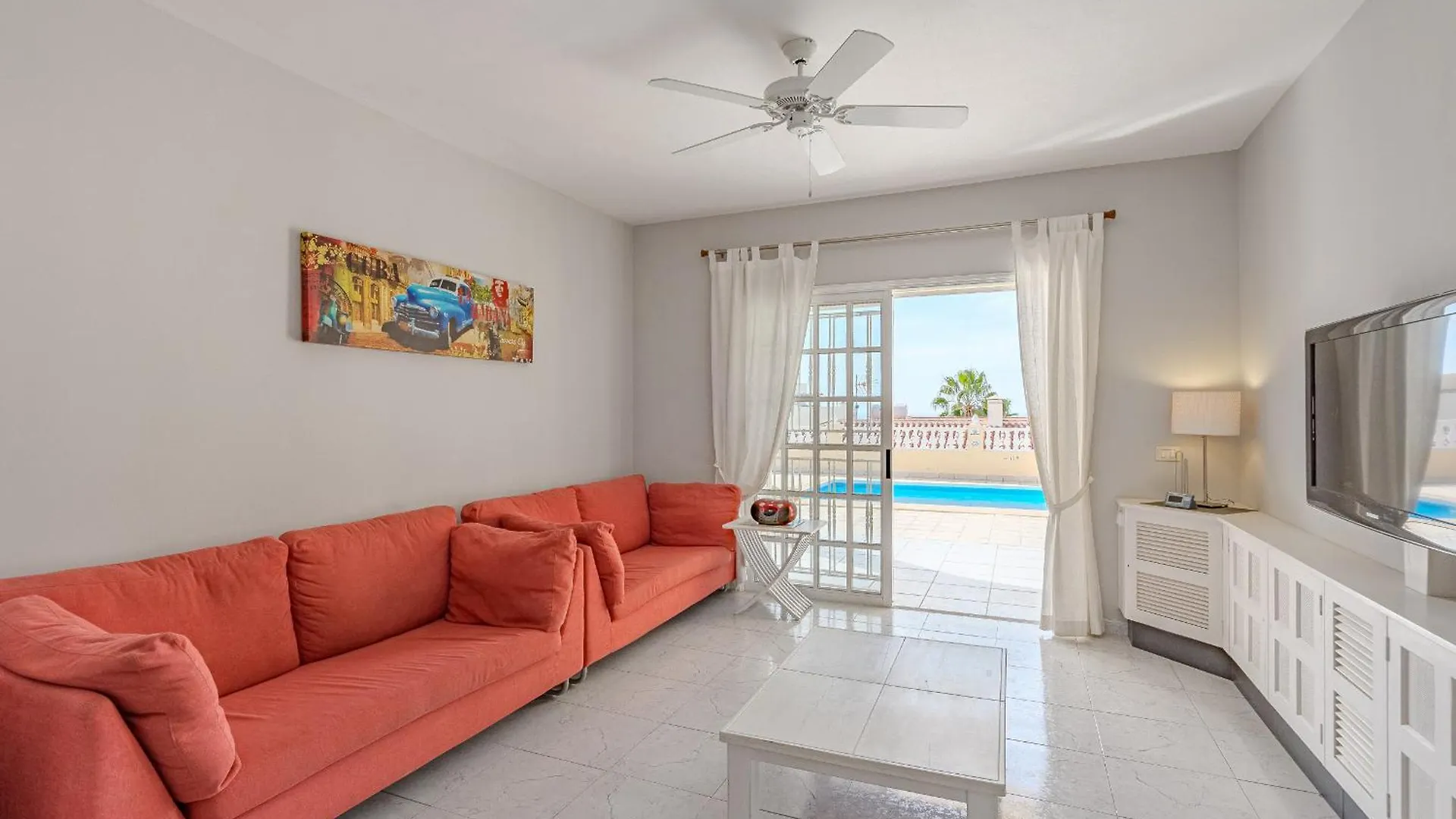 Villa El Yuka , Heated Pool 칼라오살바헤